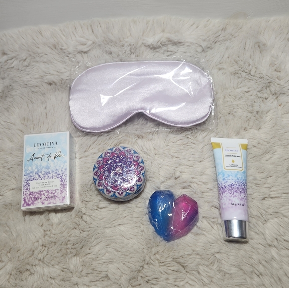 LUCOTIYA Gifts for Women, Unique Birthday Gift Ideas - Picture 4 of 4